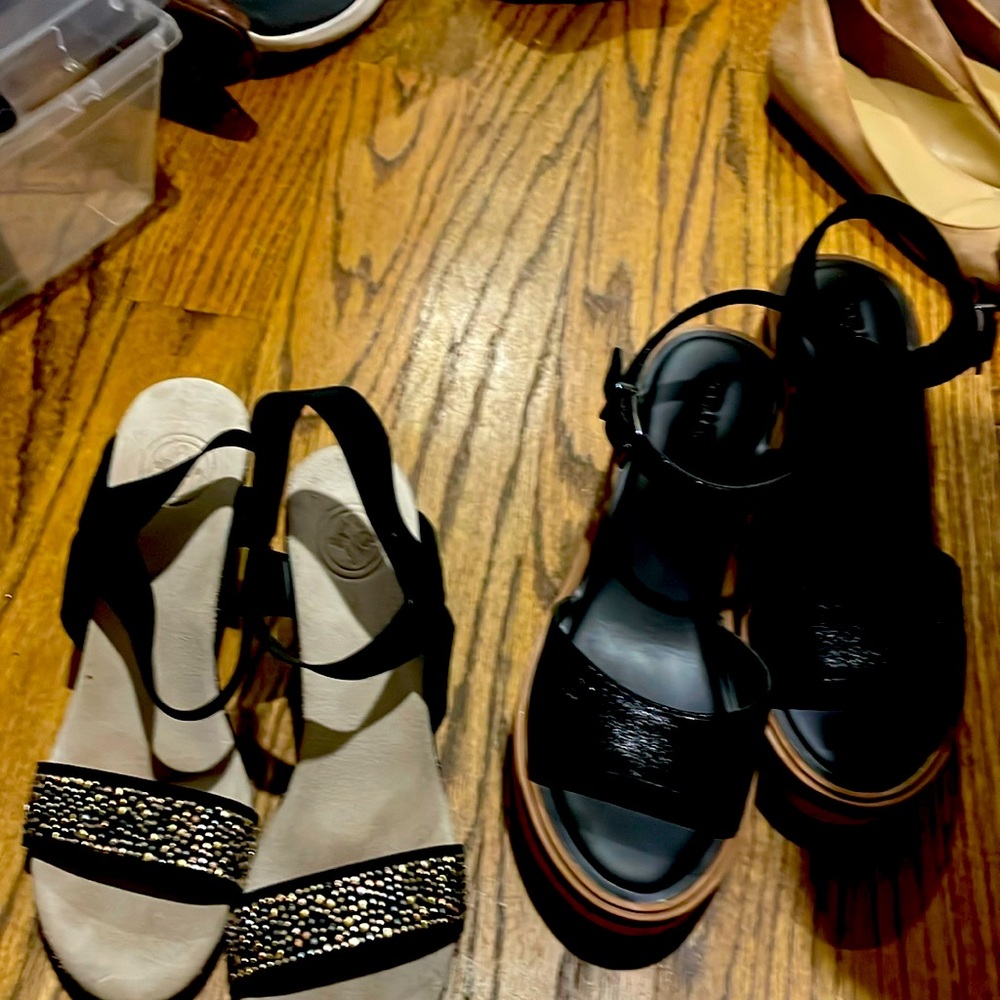Karl Lagerfeld and Charleston Shoe Co pair for sale 7.5
